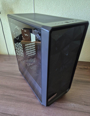 fractal-design-meshify-2-compact-black-tg-light-big-0