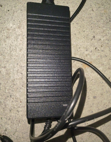 12v-10a-adapter-dc-novy-100w-big-2
