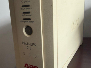 predam-zalozny-zdroj-ups-apc-back-ups-bk500ei-500va-300w