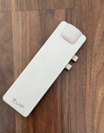 usb-c-hub-lmp-pre-apple-macbook-big-0