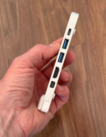 usb-c-hub-lmp-pre-apple-macbook-big-3