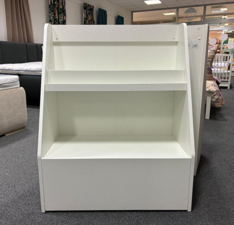 polica-na-knihy-so-suflikom-ikea-bergig-big-1