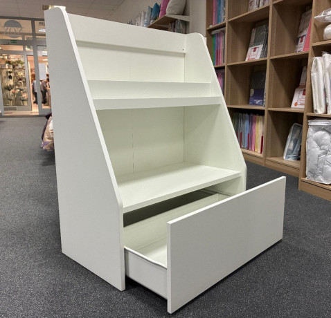 polica-na-knihy-so-suflikom-ikea-bergig-big-0