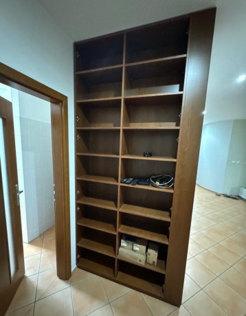 kniznica-skrina-big-1