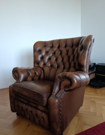 kozene-kreslo-chesterfield-big-2
