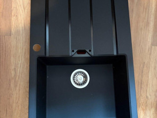 cierny-kuchynsky-drez-franke-780x500mm