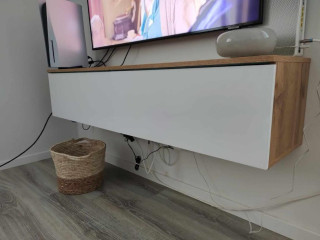 skrinka-pod-tv