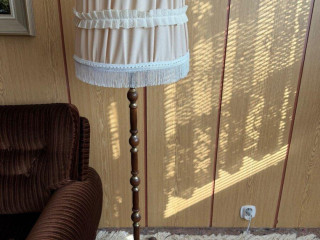 stojanova-lampa