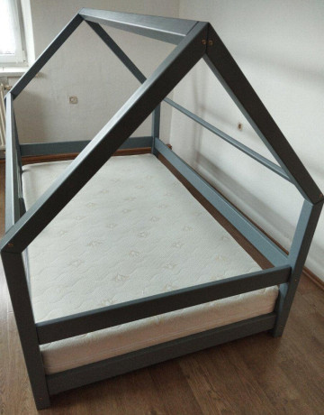 detska-postel-domcek-120x200-cm-big-1