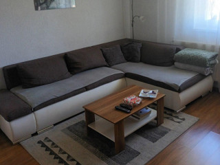 predam-rohovu-sedacku-v-tvare-l-290x193-cm-vyborny-stav