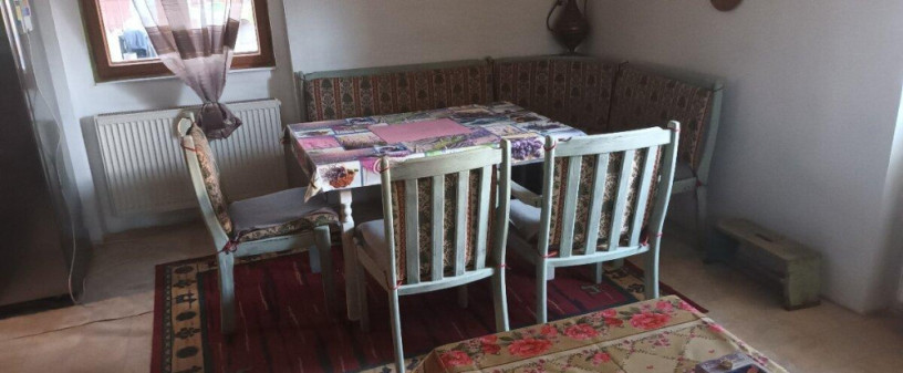starozitny-set-lavica-stolicky-rozkladaci-stol-big-0