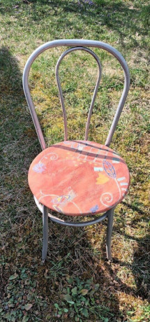 pevny-kovovy-set-6-ks-stolicly-a-dreveny-stol-len-30-euro-big-1