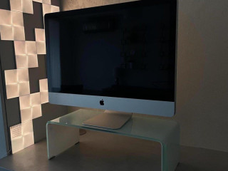 podstavec-stojan-pod-monitor-tv-lcd