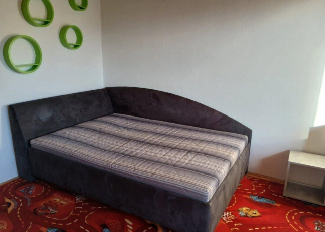 calunena-postel-s-uloznym-priestorom-len-89euro-big-1