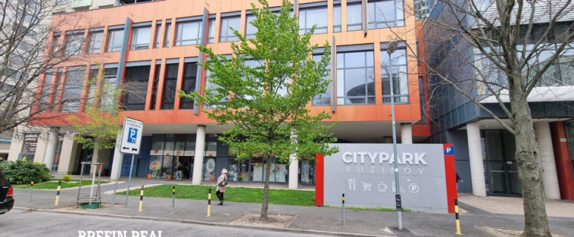 garazove-statie-pri-vytahu-city-park-ruzinov-plynarenska-3a-big-1