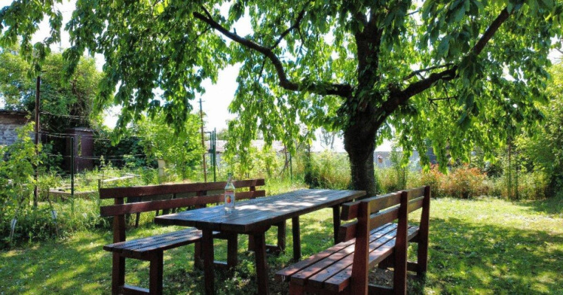 rekreacna-chata-s-velkou-terasou-a-pozemkom-v-centre-rusovie-big-3