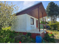 chata-s-upravenou-zahradou-a-sklenikom-small-2