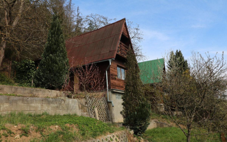 predaj-murovanej-zahradnej-chatky-povazsky-chlmec-big-0