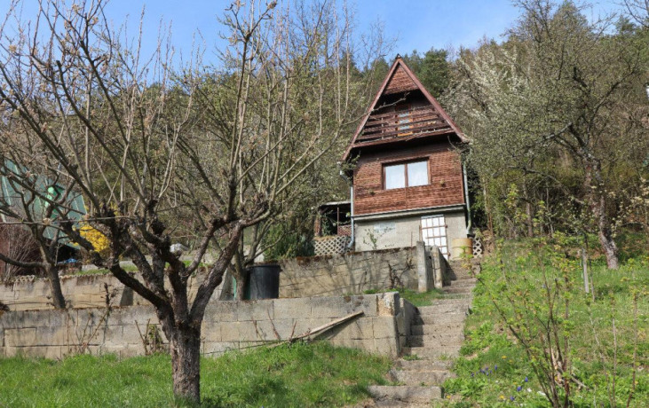 predaj-murovanej-zahradnej-chatky-povazsky-chlmec-big-4