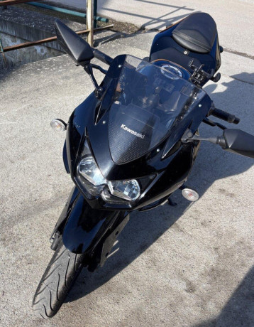 kawasaki-ninja-250r-big-3