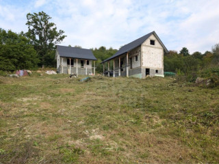 rekreacne-chaty-v-oaze-pokoja-vo-vychodnych-karpatoch