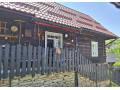 romanticka-drevenica-s-garazou-upravenym-pozemkom-a-teras-small-2