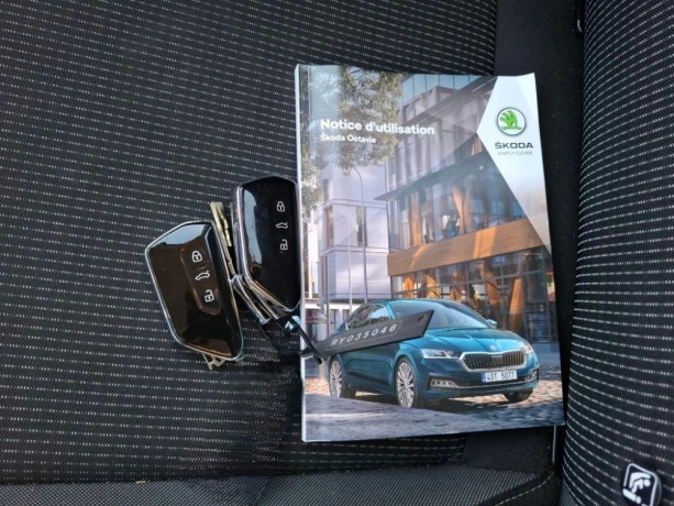skoda-octavia-combi-20-tdi-scr-style-dsg-110kw150hp-a7-big-2