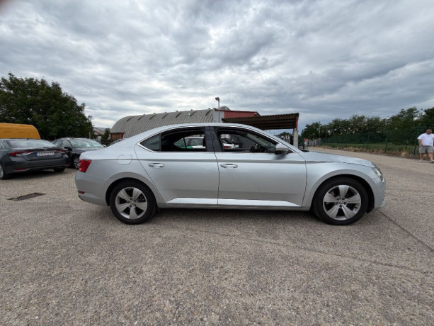 skoda-superb-20-tdi-110kw-big-3