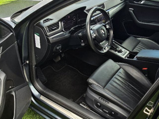skoda-superb-combi-20-tdi-premium-dsg-110kw150hp-a7