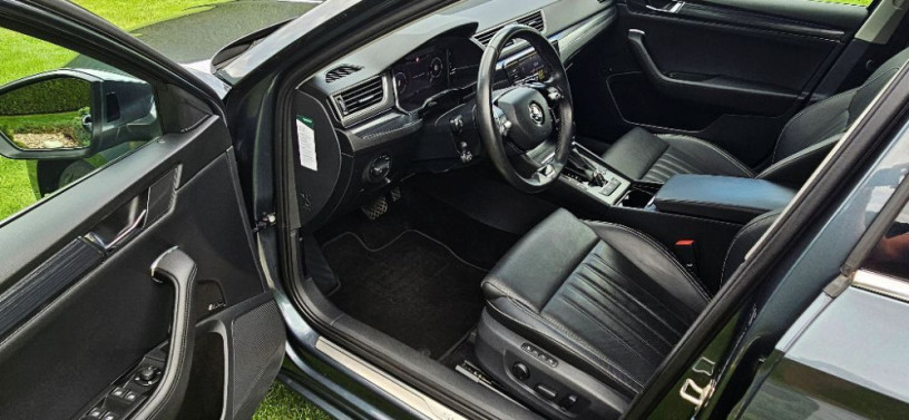 skoda-superb-combi-20-tdi-premium-dsg-110kw150hp-a7-big-0