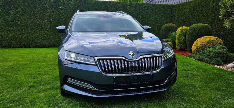 skoda-superb-combi-20-tdi-premium-dsg-110kw150hp-a7-big-3