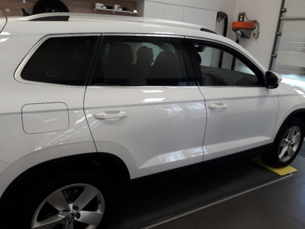 skoda-karoq-15-tsi-act-style-110kw150hp-m6-big-1