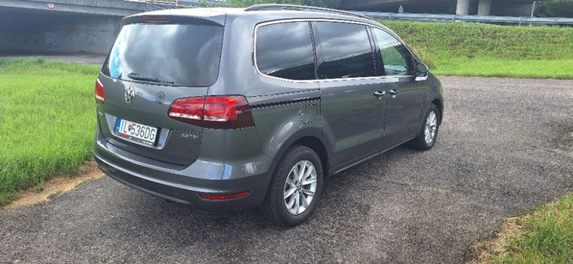 volkswagen-sharan-20-tdi-scr-bmt-150k-comfortline-eu6-110kw150hp-m6-big-2