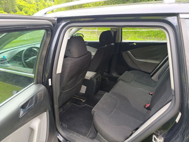 volkswagen-passat-variant-20-tdi-comfortline-103kw140hp-m6-big-3