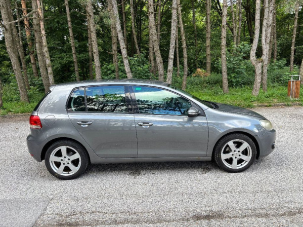 volkswagen-golf-variant-golf-12-tsi-comfortline-77kw105hp-m6-big-2