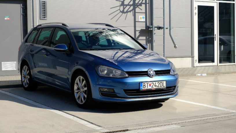 volkswagen-golf-variant-16-tdi-bluemotion-highline-77kw105hp-m5-big-1