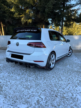 volkswagen-golf-75-gti-performance-2020-subwoofer-stage-1-big-1