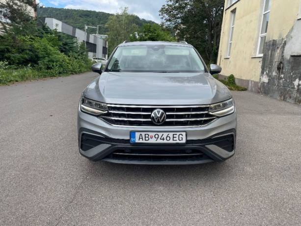 volkswagen-tiguan-20-tdi-110kw-big-2