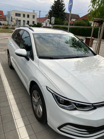 volkswagen-golf-variant-predaj-big-0