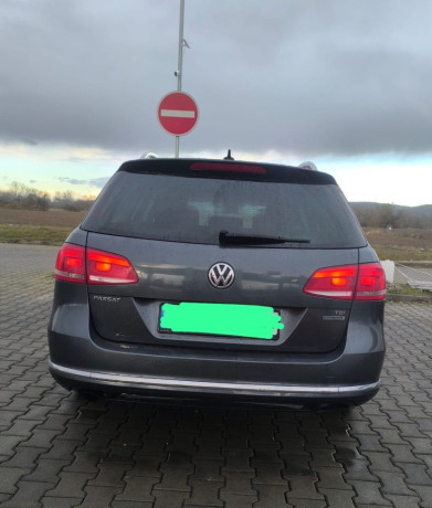 volkswagen-passat-variant-16-big-1