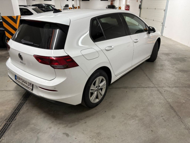 volkswagen-golf-variant-wv-golf-8-big-1