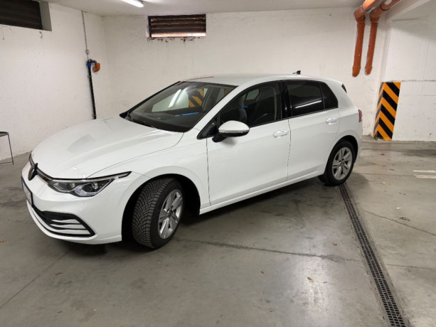 volkswagen-golf-variant-wv-golf-8-big-0