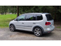 volkswagen-touran-20-tdi-177k-cross-dsg-130kw177hp-a6-small-0