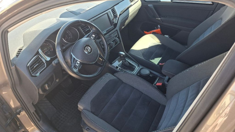 volkswagen-golf-sportsvan-14-tsi-highline-110kw-dsg-webasto-adaptivny-tempomat-navi-tazne-bixenon-big-1