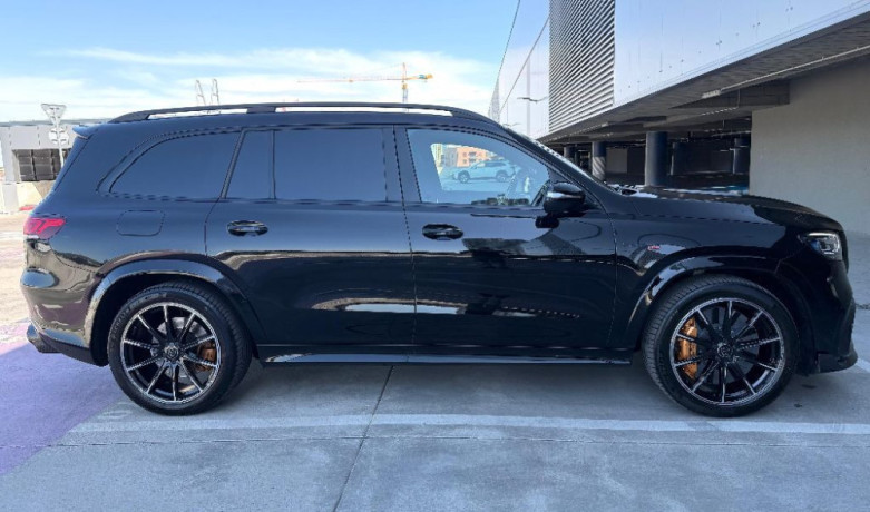 mercedes-benz-gls-63-amg-63-4matic-brabus-uprava-big-3