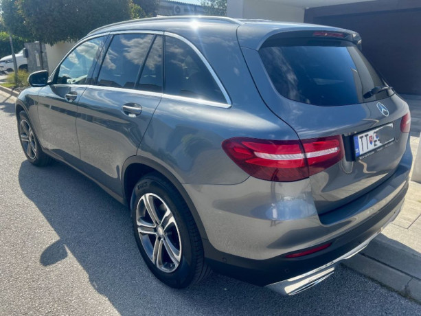 mercedes-benz-glc-250-d-4-matic-big-2