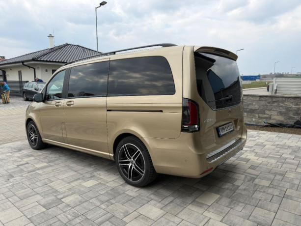 mercedes-benz-v-trieda-300d-4matic-big-3