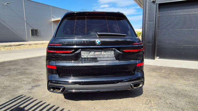 bmw-x7-xdrive-40d-m-packet-big-3