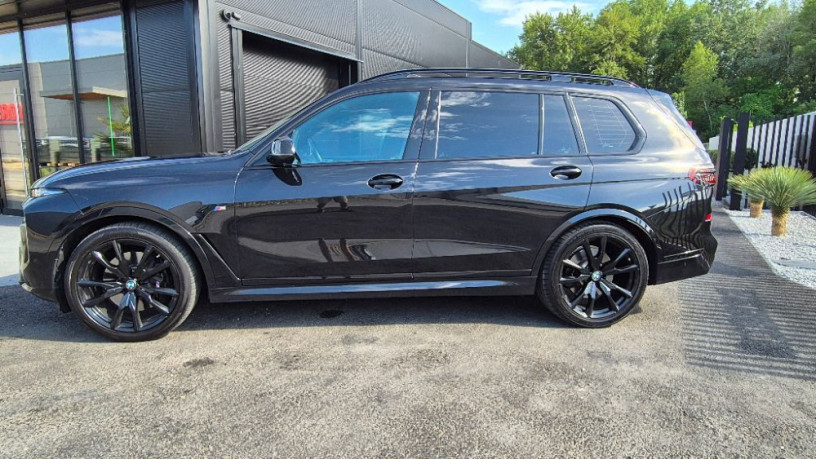 bmw-x7-xdrive-40d-m-packet-big-1