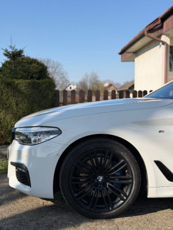 bmw-rad-5-530d-xdrive-at-195kw265hp-a8-big-1